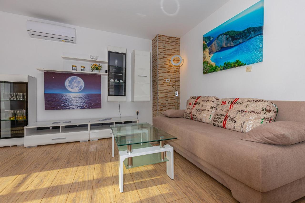 Apartman Sare 茨里克韦尼察 外观 照片